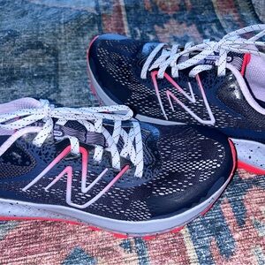 New Balance Women's Dynasoft Nitrel v5 Trail Running Shoes